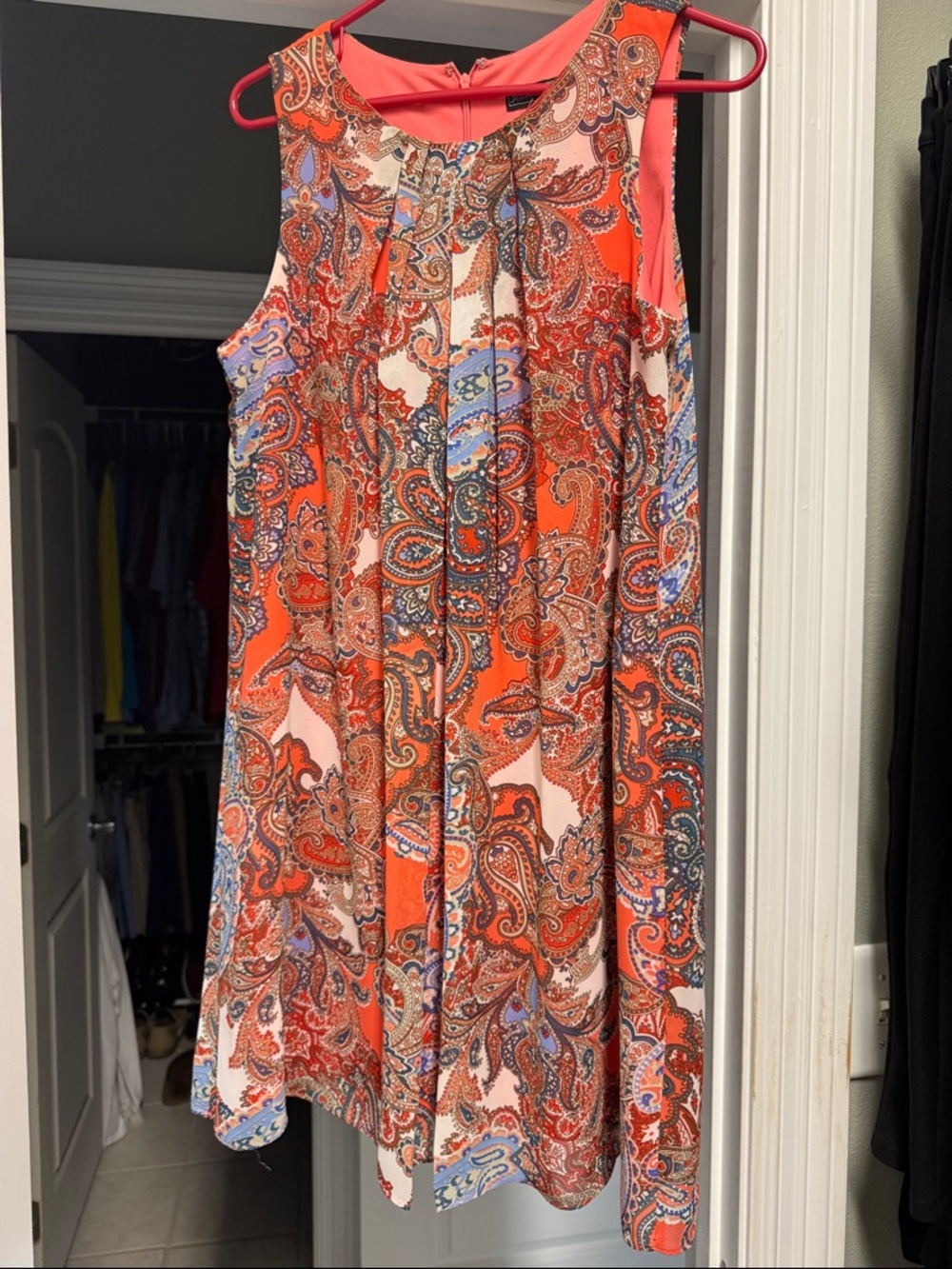 Jessica Howard Coral and Blue Paisley Sleeveless Shift Dress - Picture 1 of 7